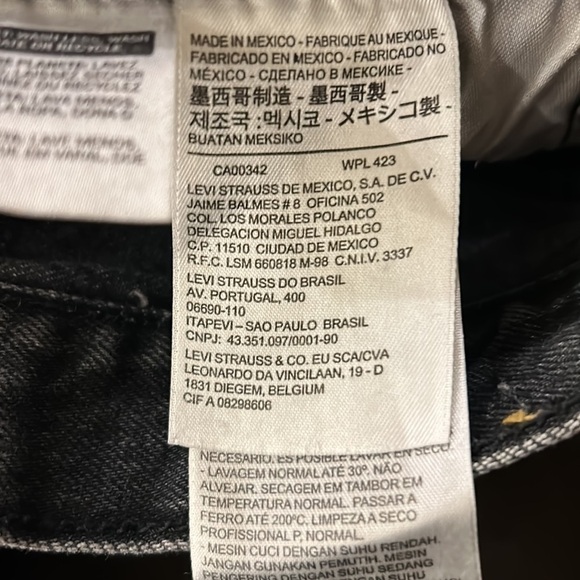 Levi's Women's‎ Black Wash 501 Cut Off Denim Shorts 26 - Buttonfly - Picture 8 of 10